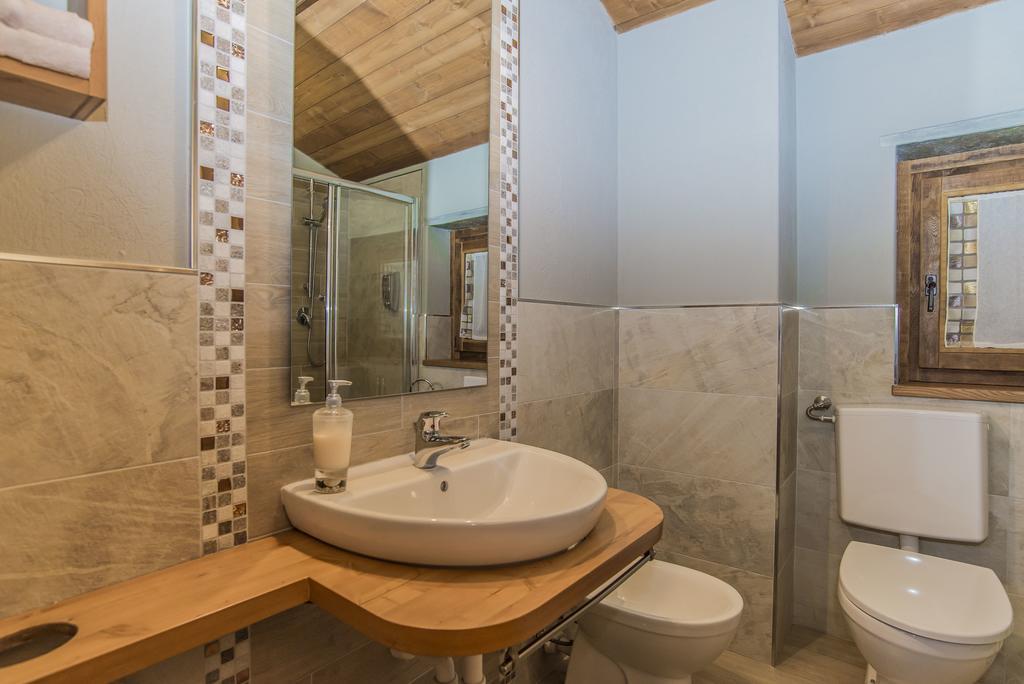 Locanda Il Campo Della Quercia San Damiano Macra エクステリア 写真